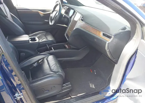 2017 Tesla Model X 100D/75D/90D из США, поврежденный, VIN 5YJXCDE20HF045721